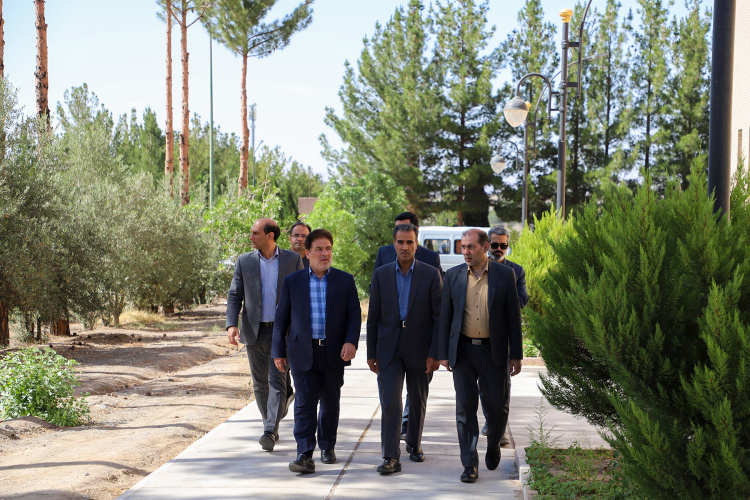 بازدید معاون استاندار خراسان جنوبی از پروژههای عمرانی دانشگاه بیرجند